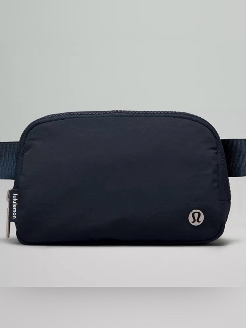 Lululemon Everywhere Belt Bag Navy Blue